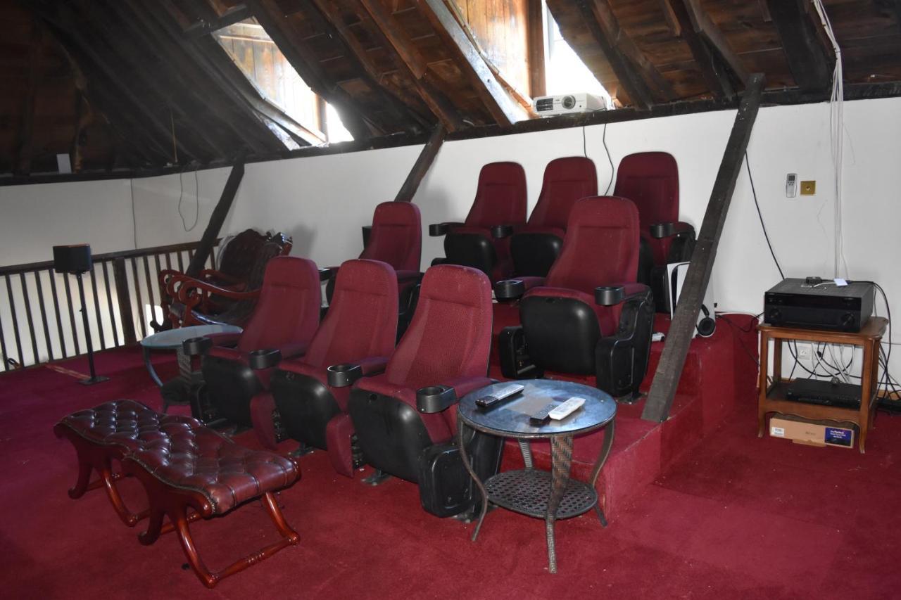 Chateau Roquehort Avec Ev Recharge Point 22Kw Monein Zewnętrze zdjęcie