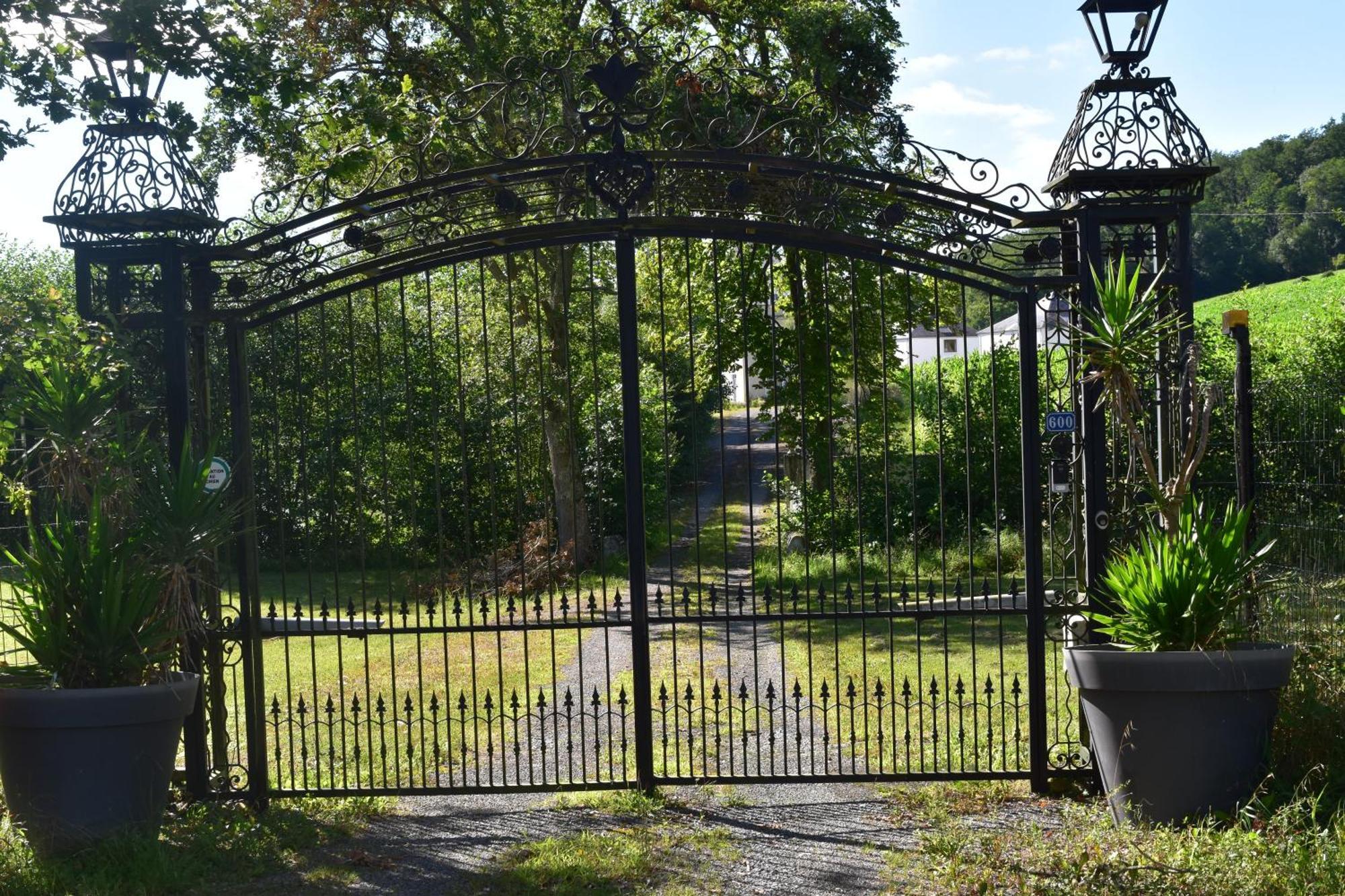 Chateau Roquehort Avec Ev Recharge Point 22Kw Monein Zewnętrze zdjęcie