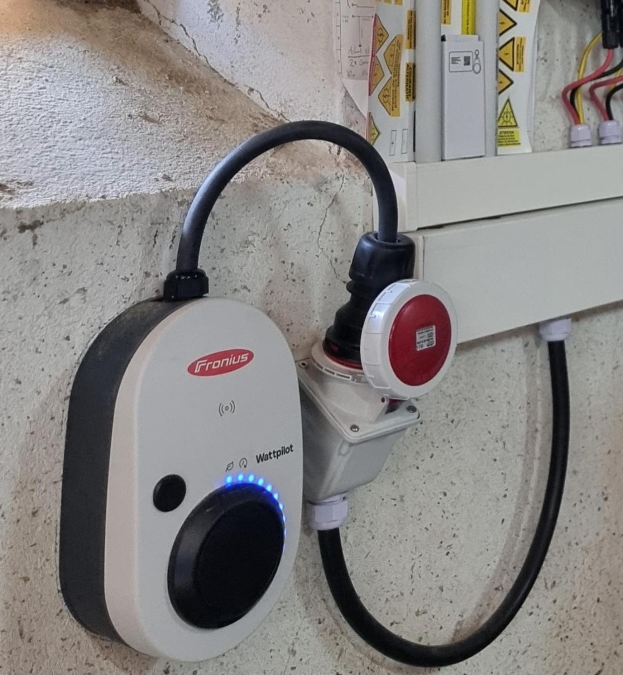 Chateau Roquehort Avec Ev Recharge Point 22Kw Monein Zewnętrze zdjęcie